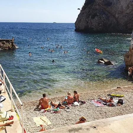 Pensjonat Luxury Townhouse Baba 3*